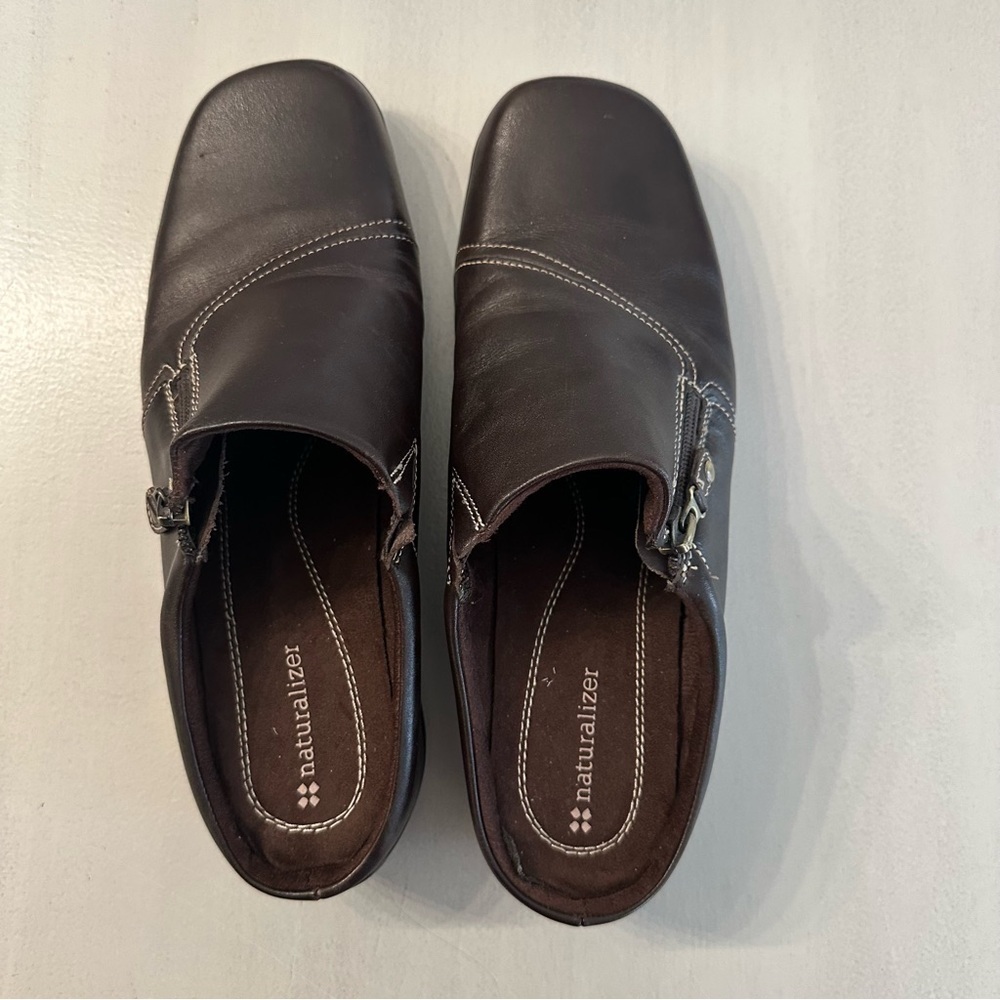 Naturalizer Women’s Adile Brown Slip On Leather Clog Shoes Sz 10M GUC - Picture 2 of 11